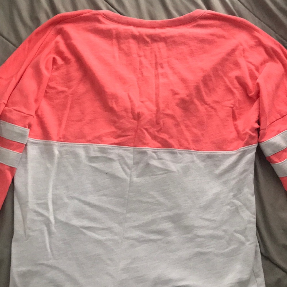 PINK sweater - Picture 5 of 5